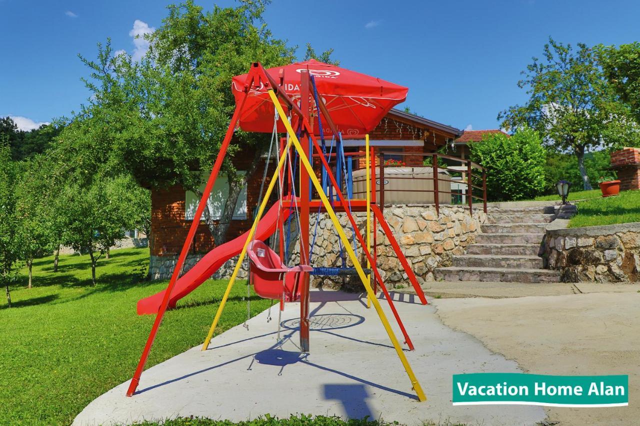 Vacation Home Alan 2 Kulen Vakuf Eksteriør billede