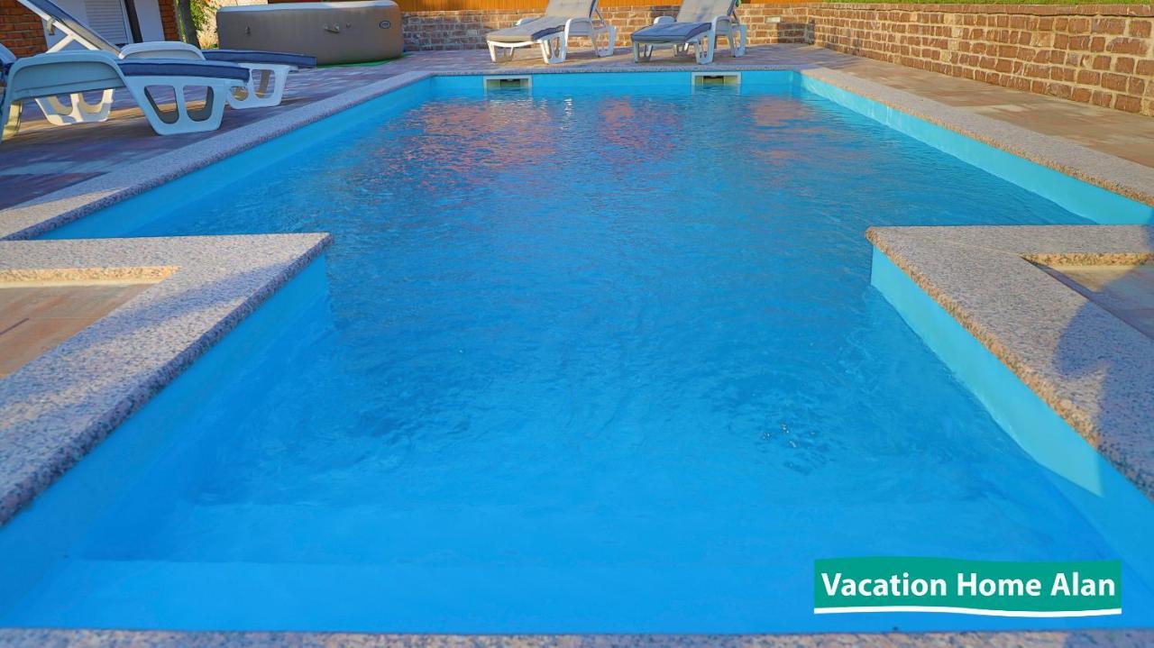 Vacation Home Alan 2 Kulen Vakuf Eksteriør billede